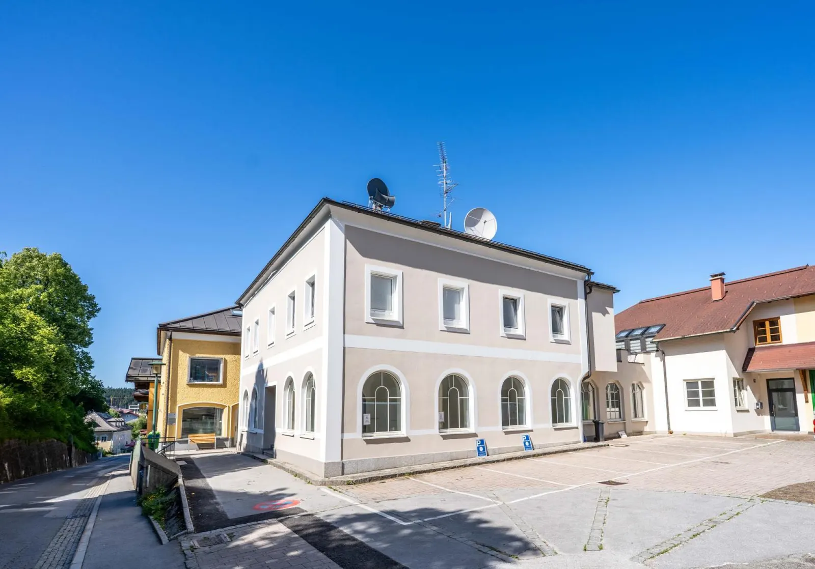 Attraktives Geschäftslokal im Herzen von Neumarkt am Wallersee!