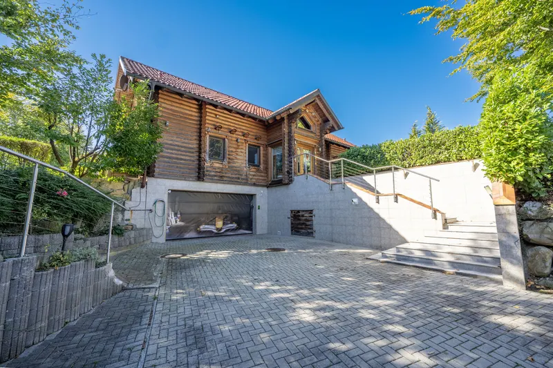 Zufahrt Haus